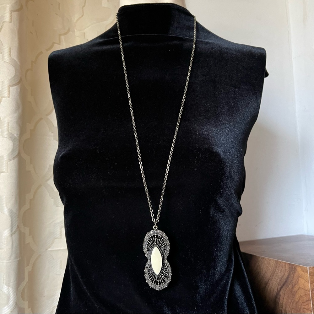 Silver Pendant Necklace Filigree Marquis Oval White Silver Boho Vintage Jewelry